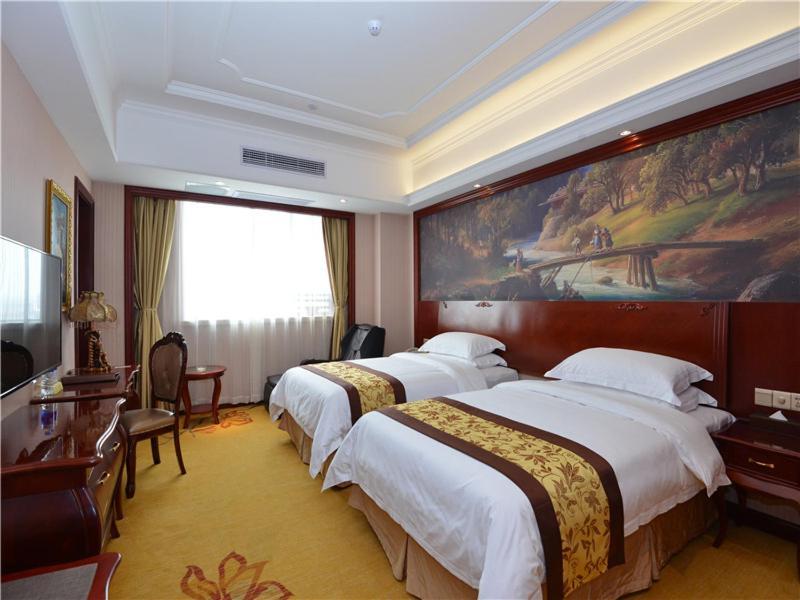 Vienna International Hotel Shanghai International Tourism And Resorts Zone Exterior photo