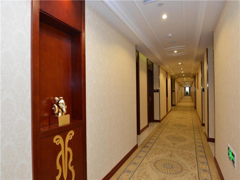 Vienna International Hotel Shanghai International Tourism And Resorts Zone Exterior photo