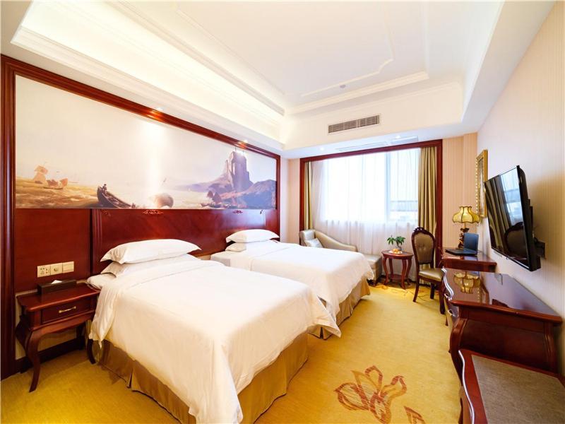 Vienna International Hotel Shanghai International Tourism And Resorts Zone Exterior photo